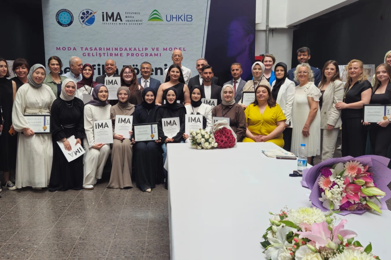 Moda Tasarımında Kalıp ve Model Programı Mezunlarını Verdi