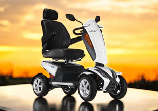Yaşlı ve Engelli Bireyler İçin Engelli Scooter: Menzil, Hız ve Güvenlik Rehberi