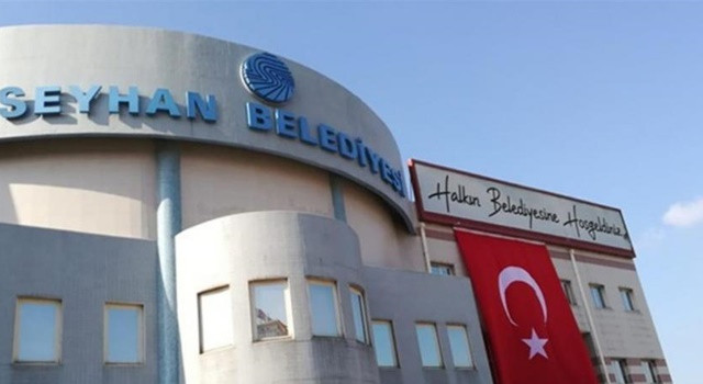 Seyhan Belediyesi işçileri Oya Tekin belediyesinden hak arıyor