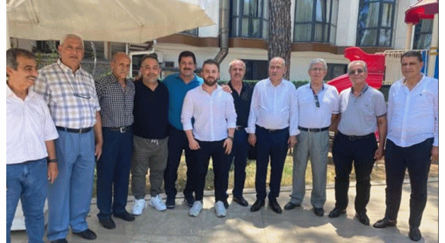 Adana'nın Halk Dostu: Avukat Adem Sağlam Sahada Vatandaşla El Ele