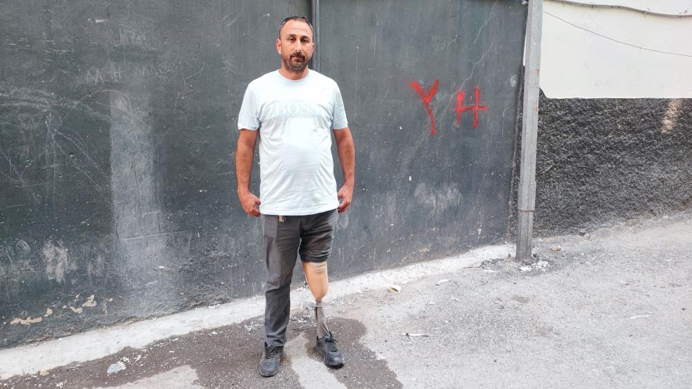 Protez bacaklı temizlik görevlisi 700 lira alacağı için İBAN verdi, 16 yıllık işinden oldu