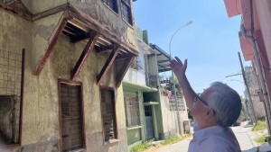Tepebağ'daki metruk binalar mahalleliyi tedirgin ediyor
