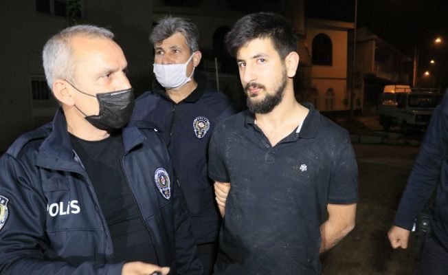 Kaza yaptılar, sürücüyü darp edip kaçtıktan sonra tekrar kaza yapıp yakalandılar