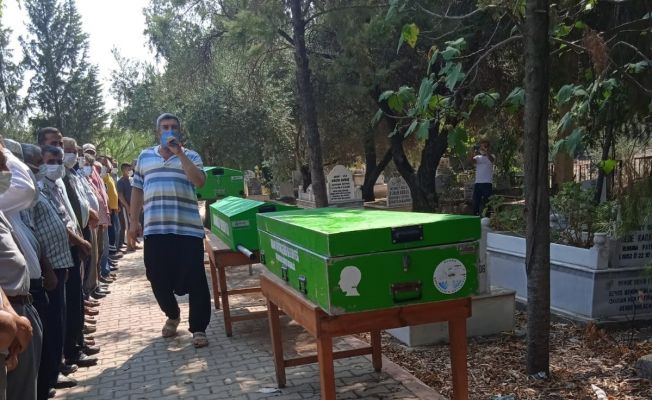 Kazada yaşamını yitiren dede, babaanne ve torun yan yana toprağa verildi