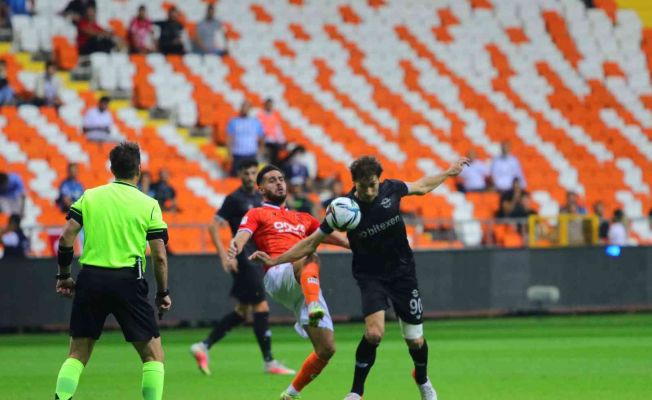 Süper Lig: Adana Demirspor: 0 - Yeni Malatyaspor: 0 (Maç devam ediyor)