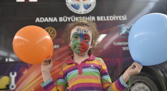 Çocuklar hem eğleniyor, hem öğreniyor