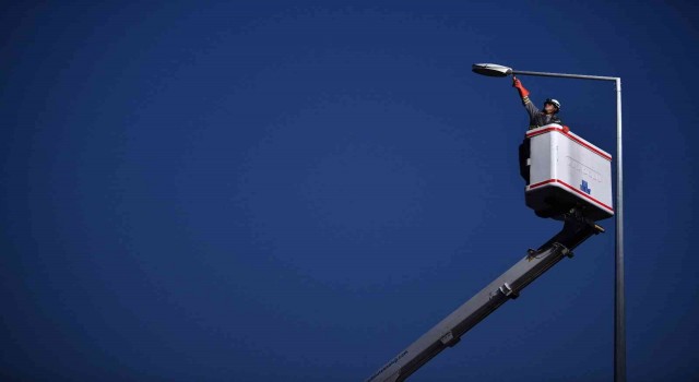 Toroslar EDAŞ Adana’yı bakım ve yatırımlarıyla aydınlattı