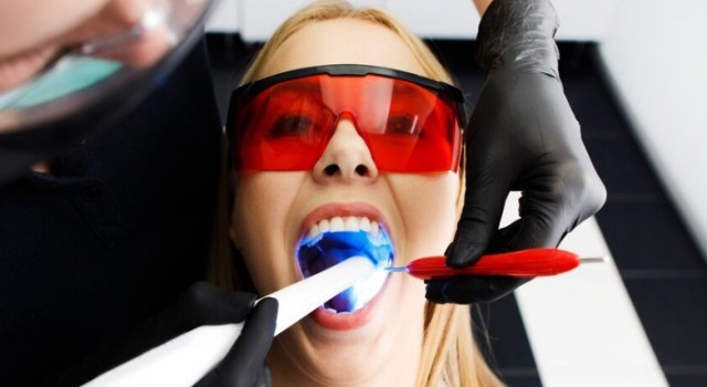 Diş Beyazlığında Etkili Olan Faktörler Nelerdir?