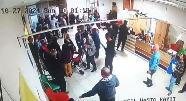 Depreme hastanede yakalanan vatandaşların kaçışması kamerada