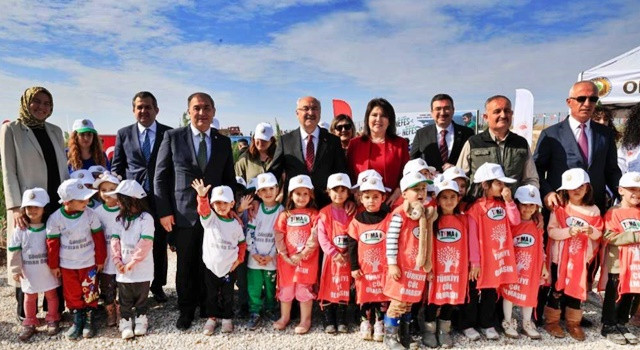 Milli Ağaçlandırma Günü’nde fidanlar toprakla buluştu