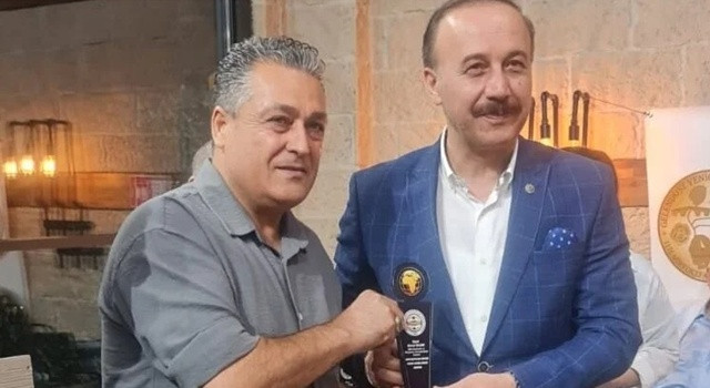GMC Genel Başkanı Köksal Selçuk'a: “Yılın Gazetecisi Ödülü