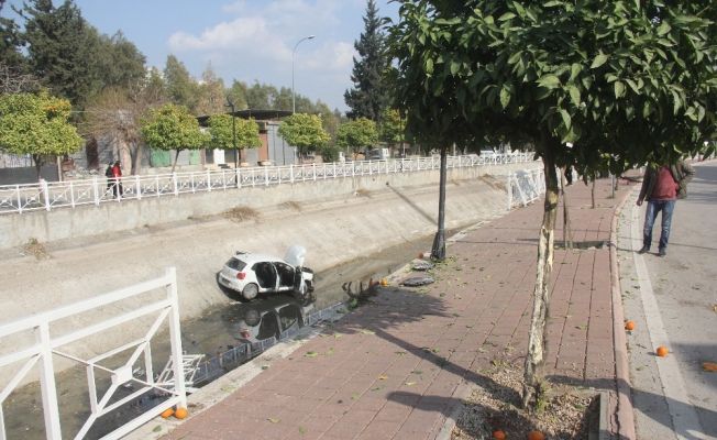 Aracıyla kanala düşen kadın yaralandı