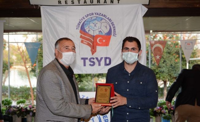 İHA muhabiri Umutcan İşledici ’En İyi Görüntü’ dalında ödülünü aldı