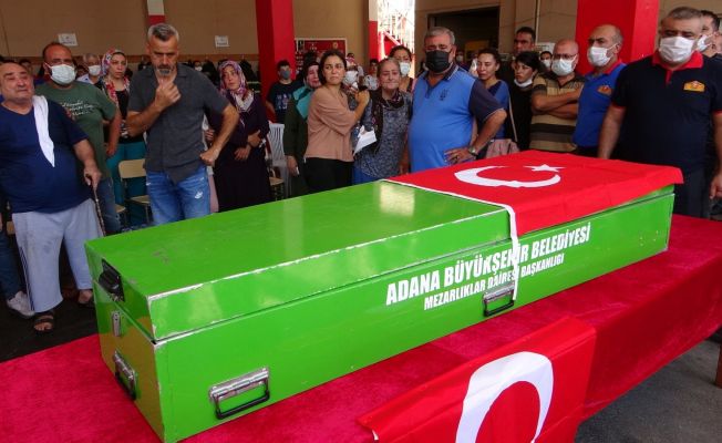 Görevi başında kalp krizi geçiren itfaiye erine gözü yaşlı veda