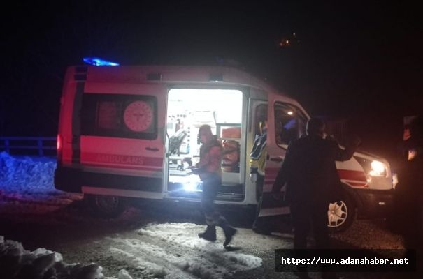 Orman işçileri karda yolu kapanan hasta için seferber oldu