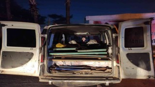 Sulama kanalındaki metal kapakları çalan hırsızlar suçüstü yakalandı