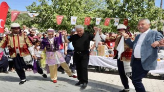Karalar açılış yaptı, yurt ve arıtma müjdesi verdi