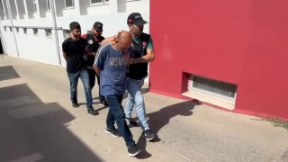 Adana’da 2 uyuşturucu satıcısı operasyonla yakalandı