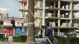 Kozan’da afiş kirliliği sona erdi