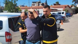 Komşunu öldürüp kızını yaraladı, Polisten kaçamadı